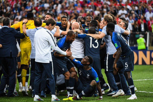 他相信与球 他相信与球